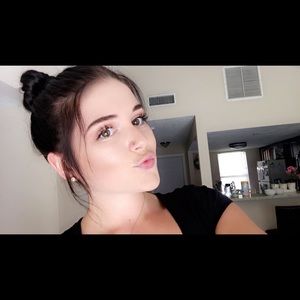 Meet your Posher, Jenna